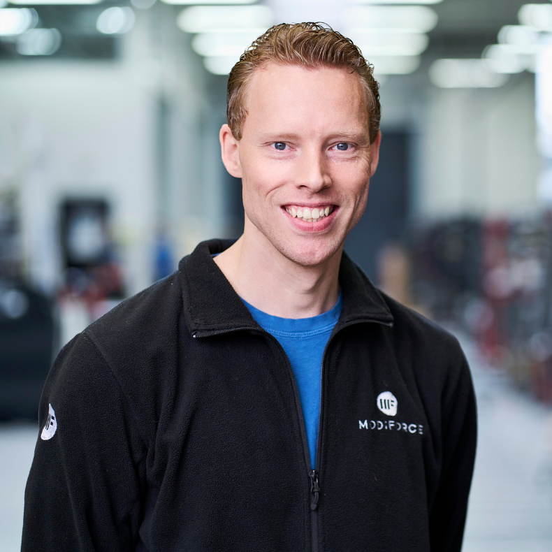 Kopie van ModiForce_medewerkersverhaal_sidebeeld (1) Rogier van Veen: een vastberaden engineer